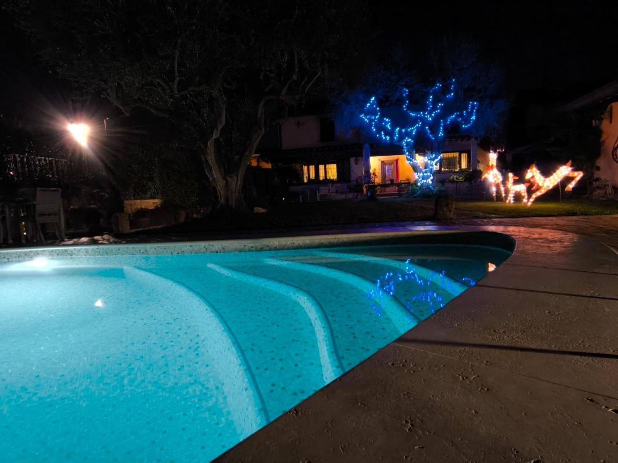Frühstückspension La Valle Dei Casali Con Piscina E Natura A Rom